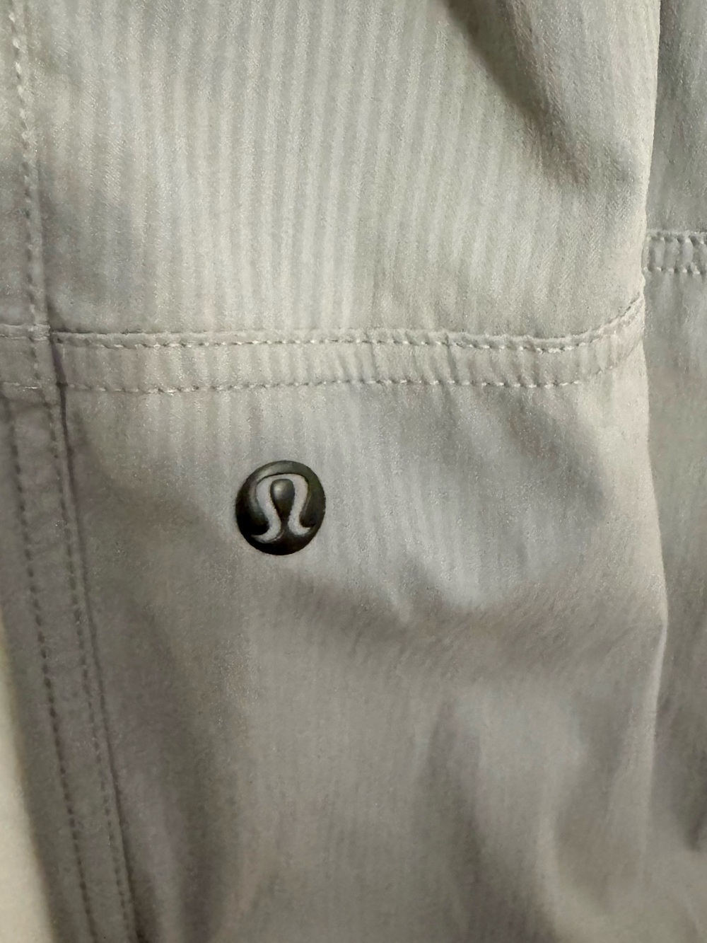 Lululemon Men’s Gray Jogger Pants Size XL 34x34 Stretch Drawcord Hem - Picture 10 of 13